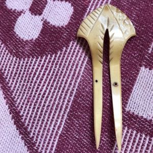 1900s Celluloid French Ivory Hair Comb